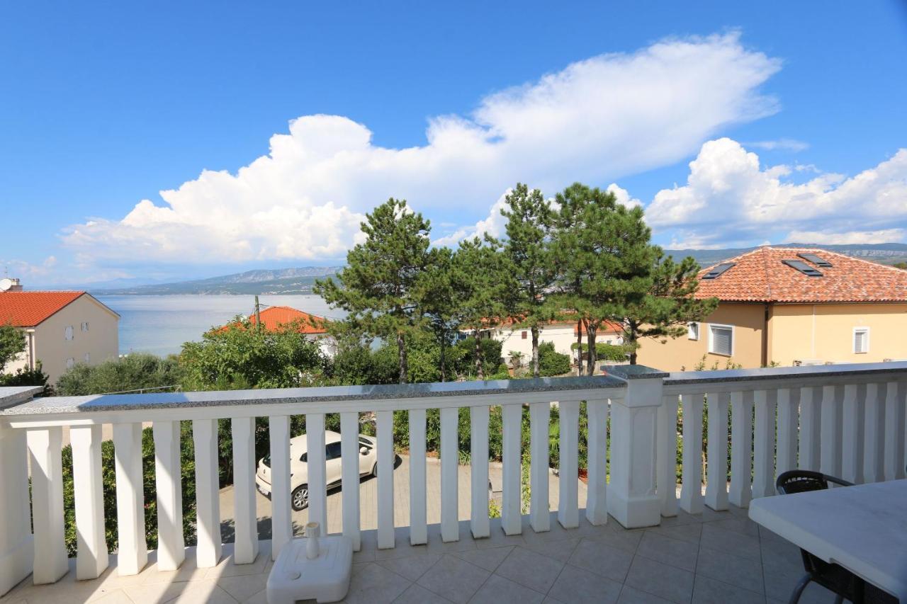 Apartments Grskovic G. Jesenovica Šilo Esterno foto
