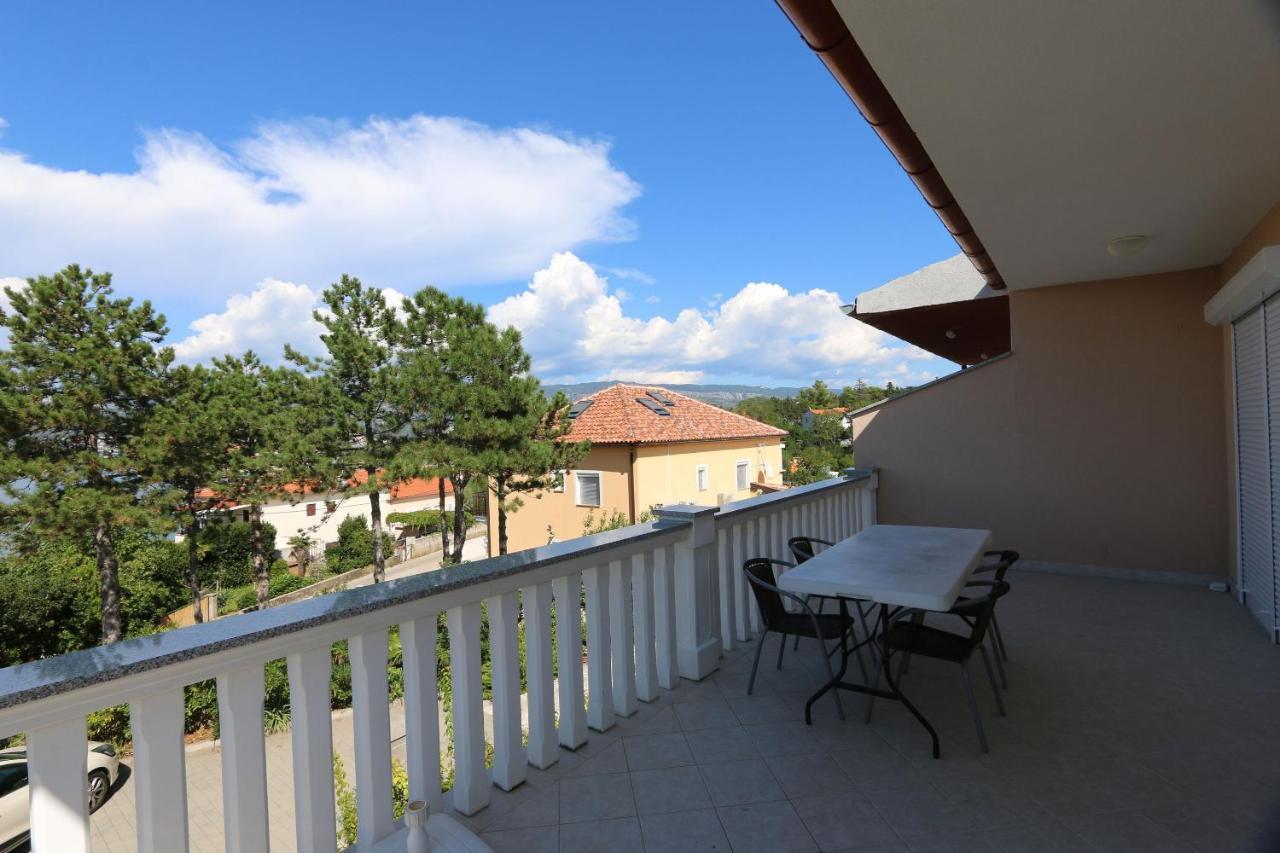 Apartments Grskovic G. Jesenovica Šilo Esterno foto